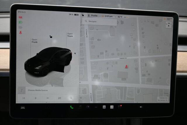 2024 Tesla Model Y Performance