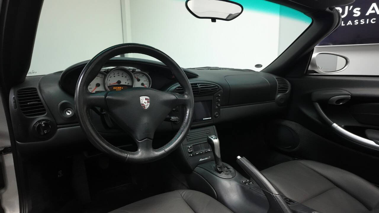 2001 Porsche Boxster 33