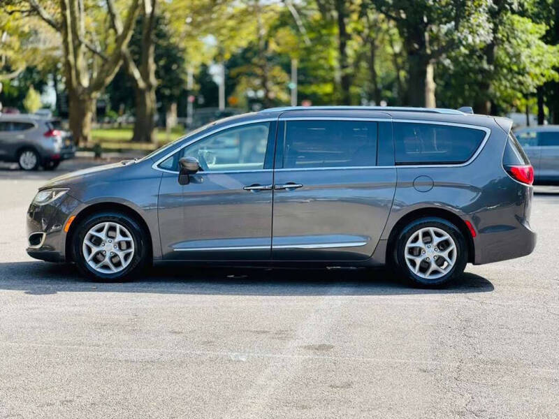 2018 Chrysler Pacifica Touring L Plus