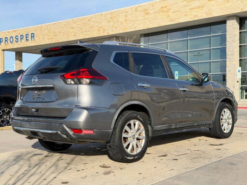 2018 Nissan Rogue SV