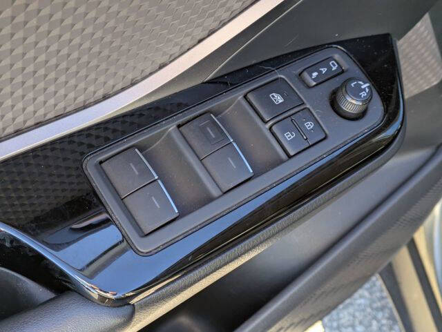 2021 Toyota C-HR XLE