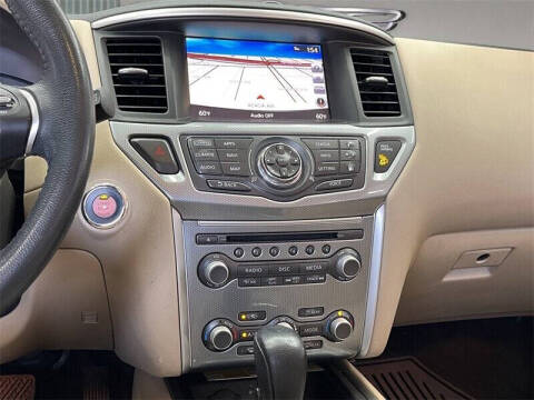 2018 Nissan Pathfinder SL