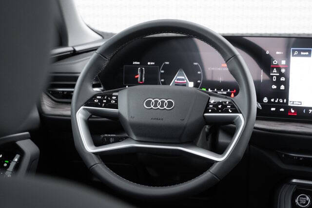 2025 Audi Q5 quattro Premium Plus TFSI