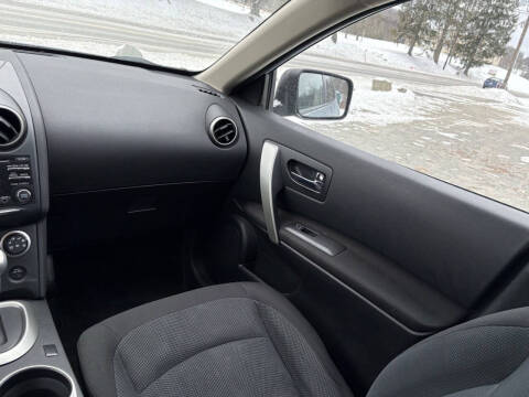 2013 Nissan Rogue SV w/SL Package