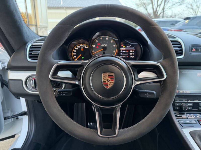 2016 Porsche Cayman GT4