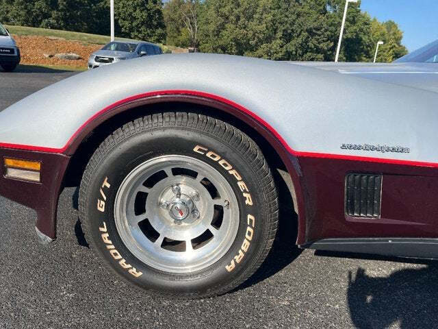 1982 Chevrolet Corvette 18