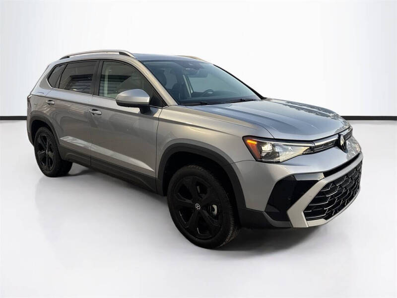 2025 Volkswagen Taos SEL 4Motion