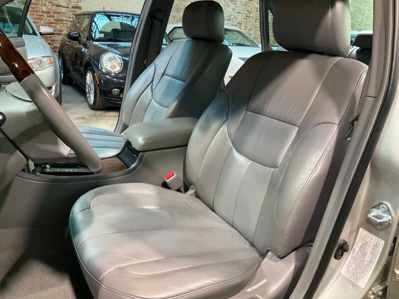 2003 Toyota Avalon XLS
