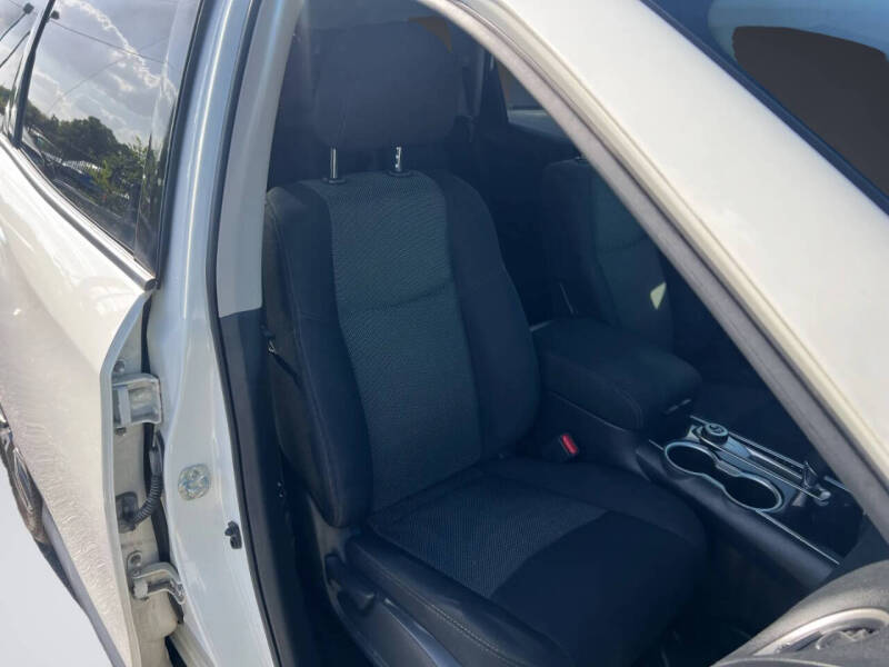 2017 Nissan Pathfinder S