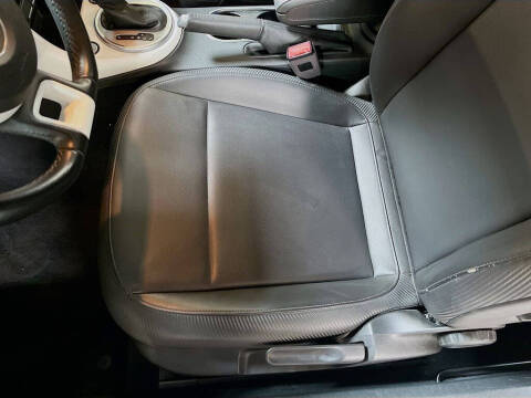 2018 Volkswagen Beetle 2.0T SE