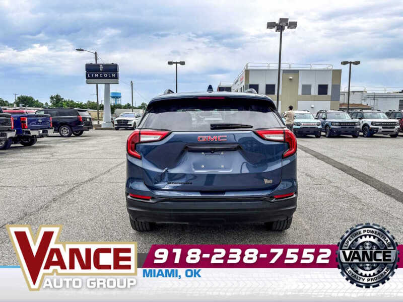 2024 GMC Terrain SLT