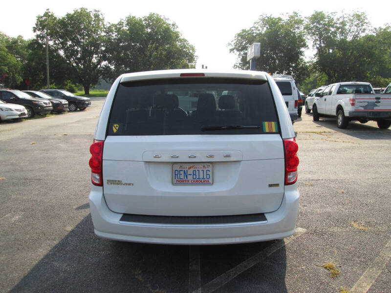 2017 Dodge Grand Caravan SE