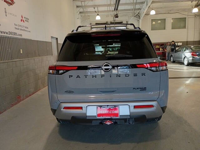 2025 Nissan Pathfinder Platinum