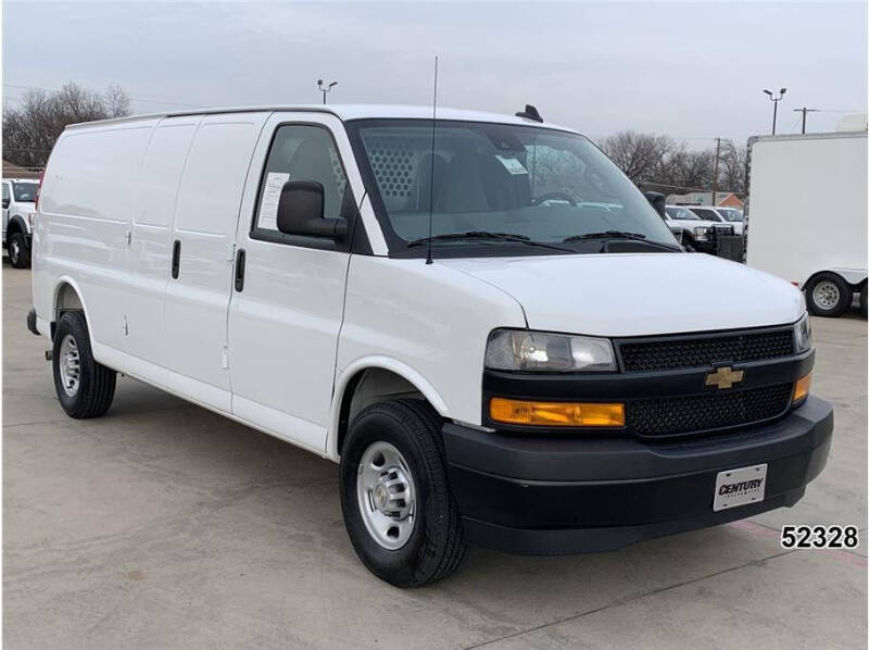 2025 Chevrolet Express 2500