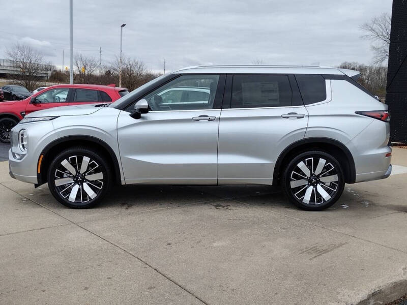 2025 Mitsubishi Outlander SEL