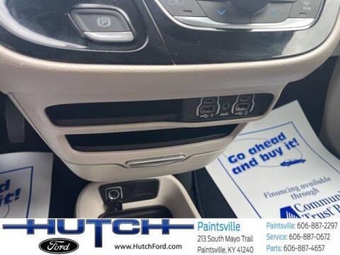 2024 Chrysler Pacifica Touring L