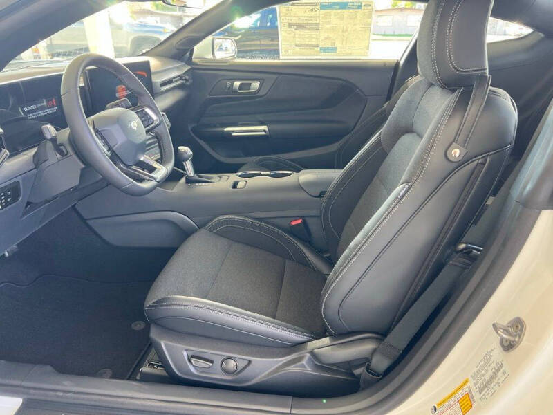 2025 Ford Mustang EcoBoost