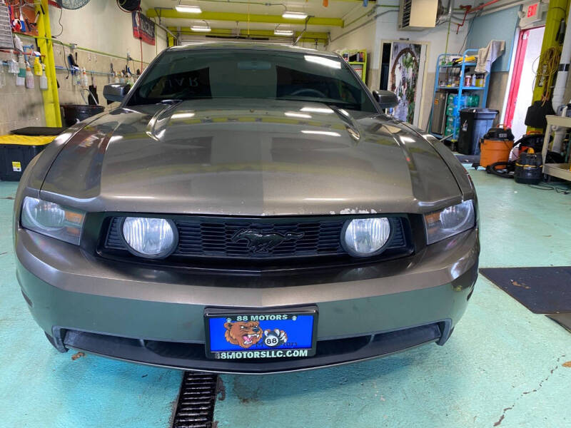 2010 Ford Mustang GT photo 10