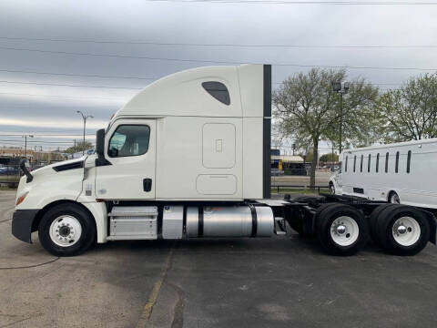 2019 Freightliner CASCADIA 126