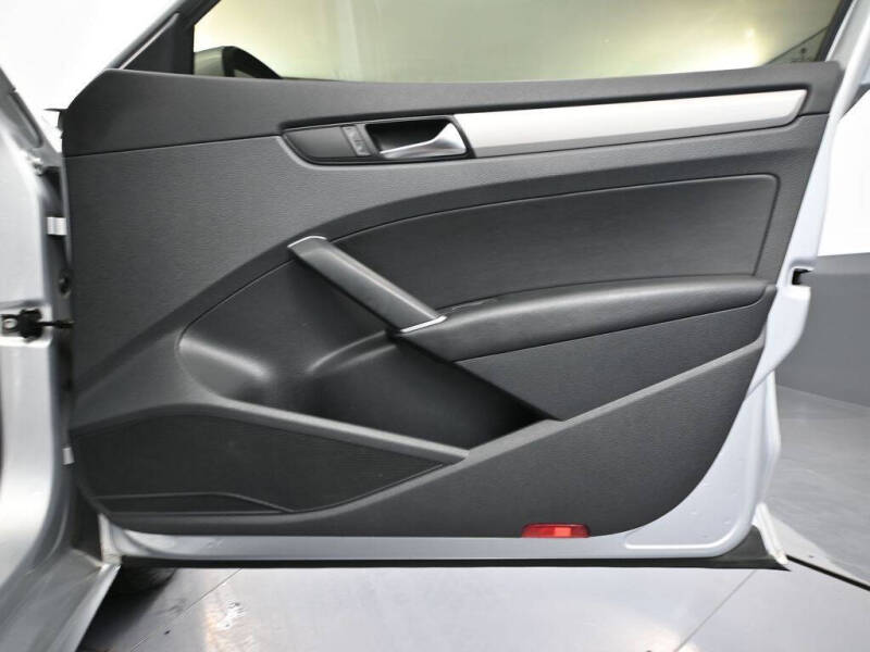 2021 Volkswagen Passat SE