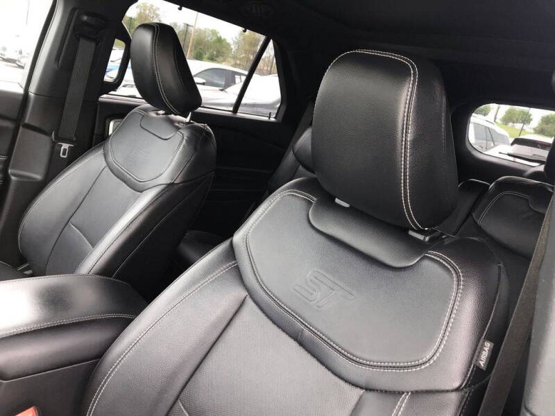 2022 Ford Explorer ST