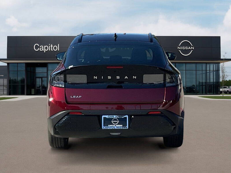 2026 Nissan LEAF Platinum+