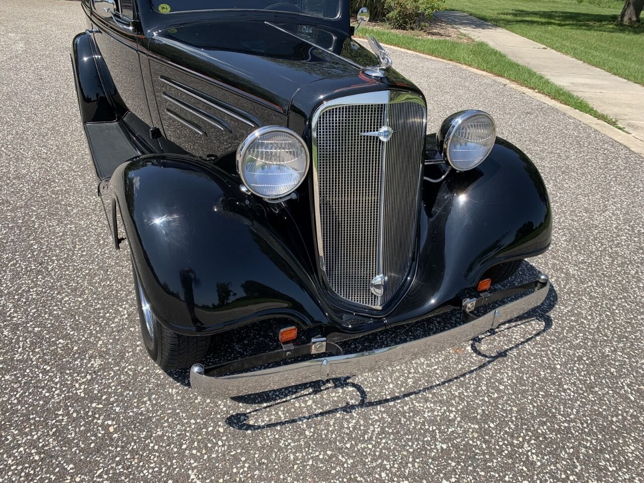 1934 Chevrolet Street Rod 9