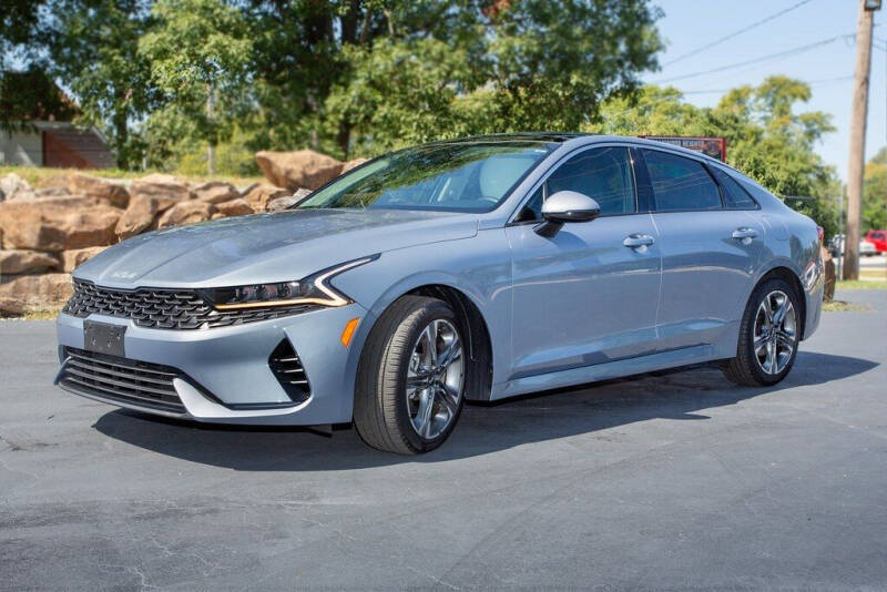 2022 Kia K5 for sale at CROSSROAD MOTORS in Caseyville IL