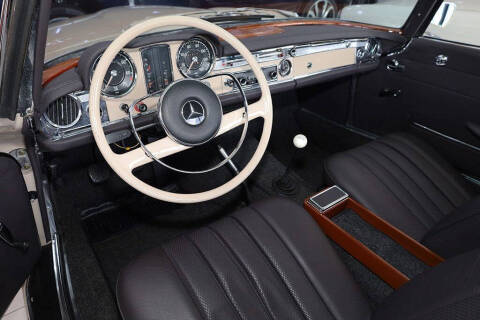 1967 Mercedes-Benz SL-Class