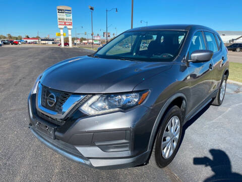 2017 Nissan Rogue for sale at Tiger Auto Sales in Guymon OK