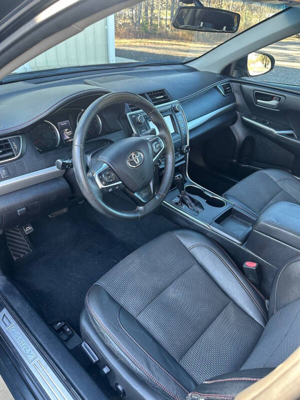 2017 Toyota Camry SE