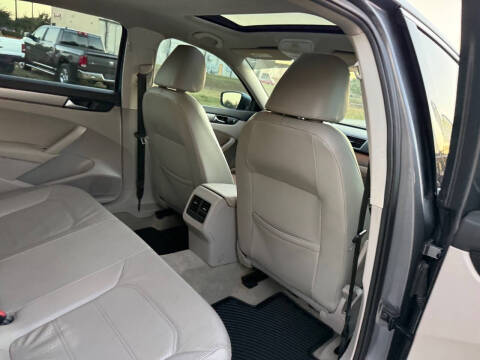 2015 Volkswagen Passat 2.0L TDI SE