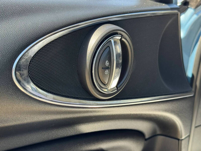 2017 MINI Clubman Cooper