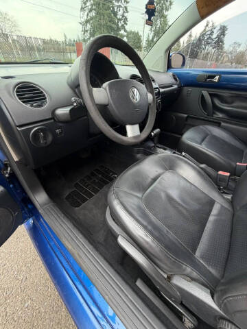 2008 Volkswagen New Beetle S