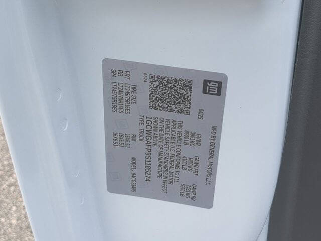 2025 Chevrolet Express 2500