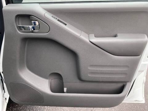 2016 Nissan Frontier SV