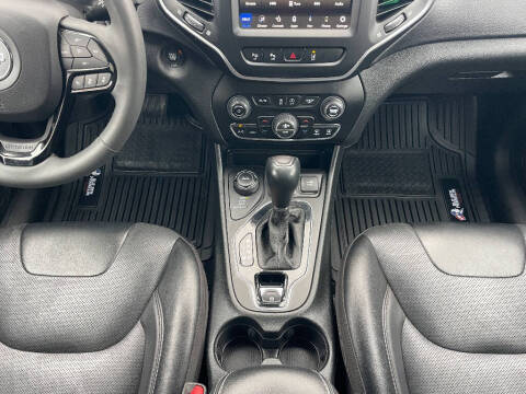 2023 Jeep Cherokee Altitude Lux