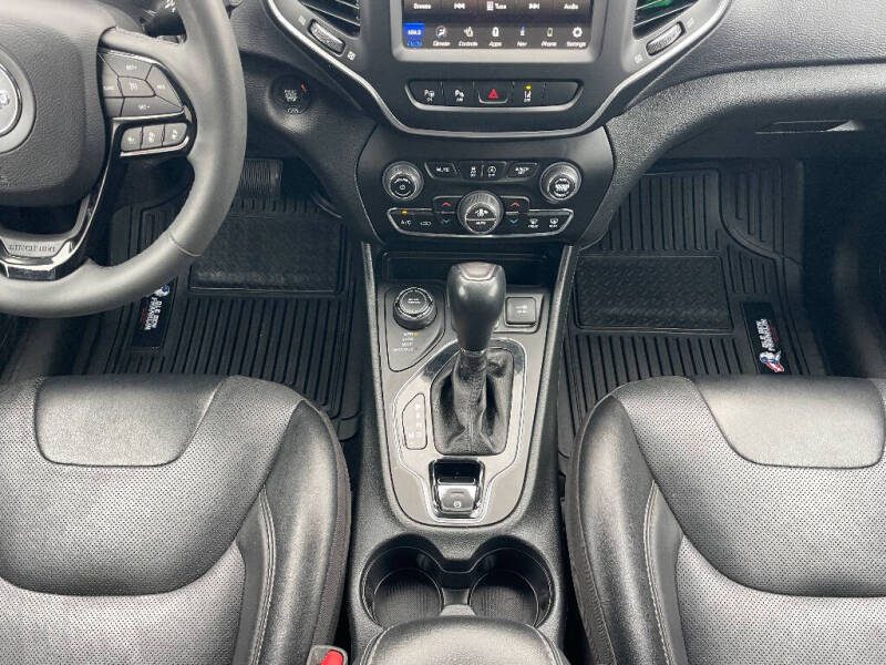 2023 Jeep Cherokee Altitude Lux