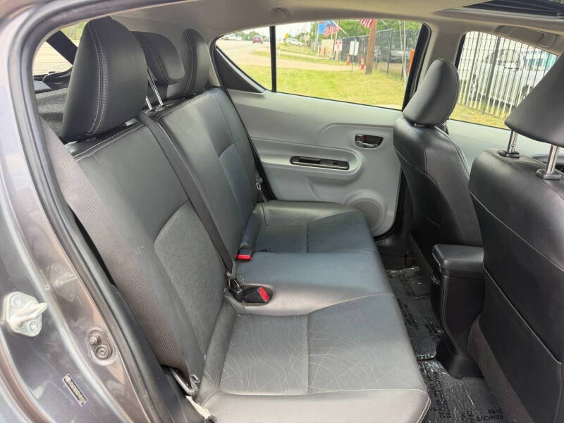 2013 Toyota Prius c Four