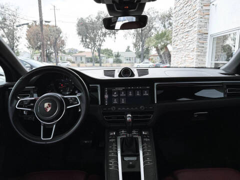 2020 Porsche Macan