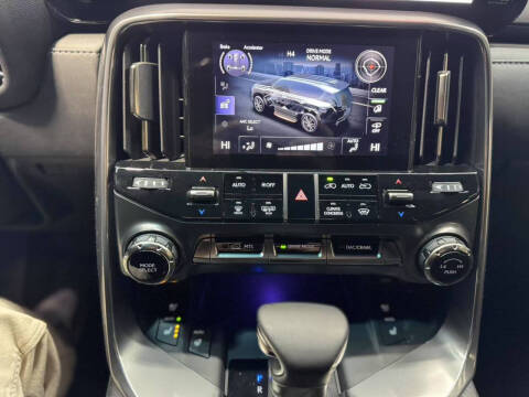 2024 Lexus LX 600 Luxury