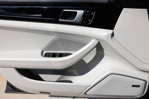 2020 Porsche Panamera