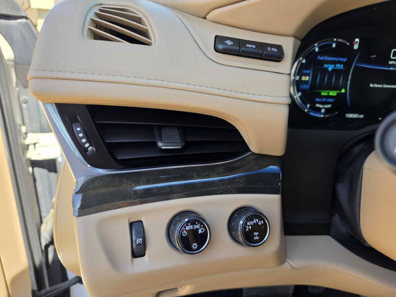 2019 Cadillac Escalade Platinum