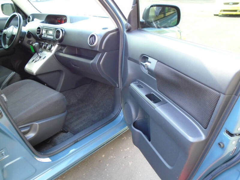 2010 Scion xB