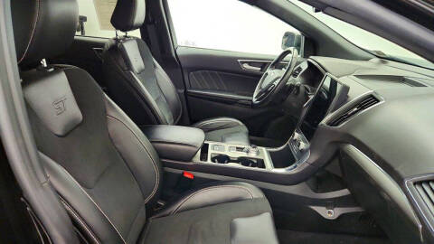2023 Ford Edge ST