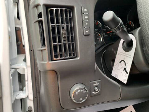 2025 Chevrolet Express 2500