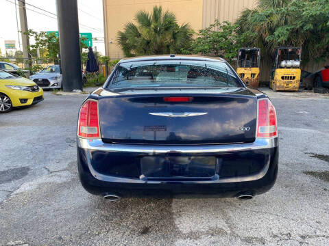 2011 Chrysler 300