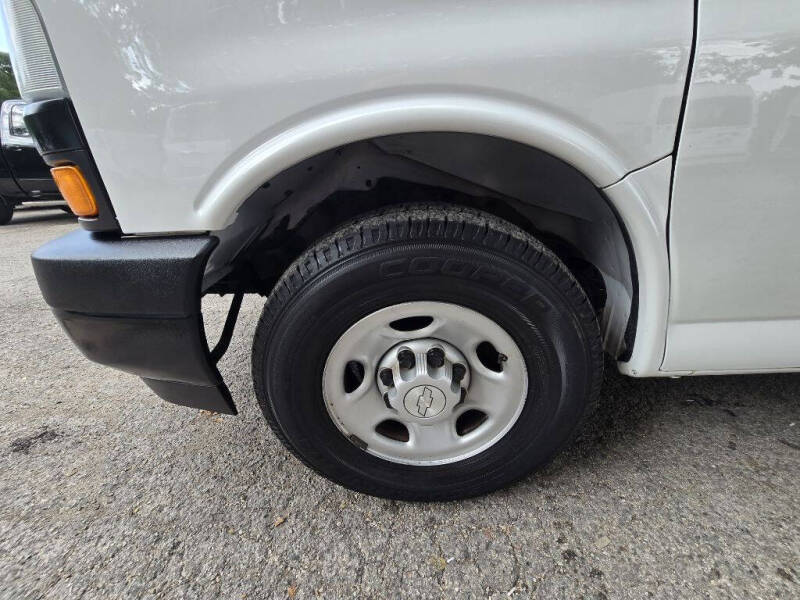 2019 Chevrolet Express 2500