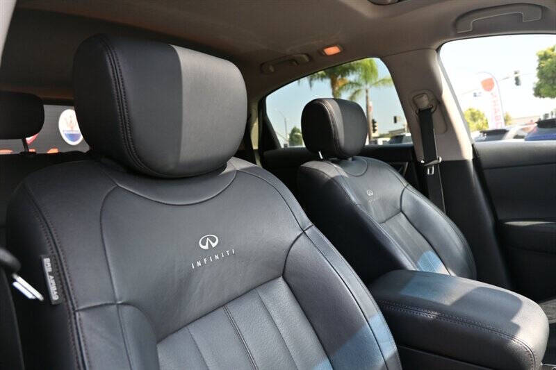 2013 Infiniti FX37