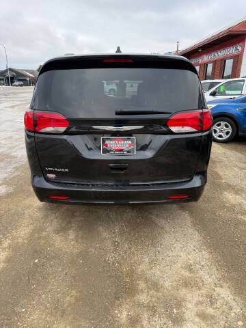 2020 Chrysler Voyager LXi